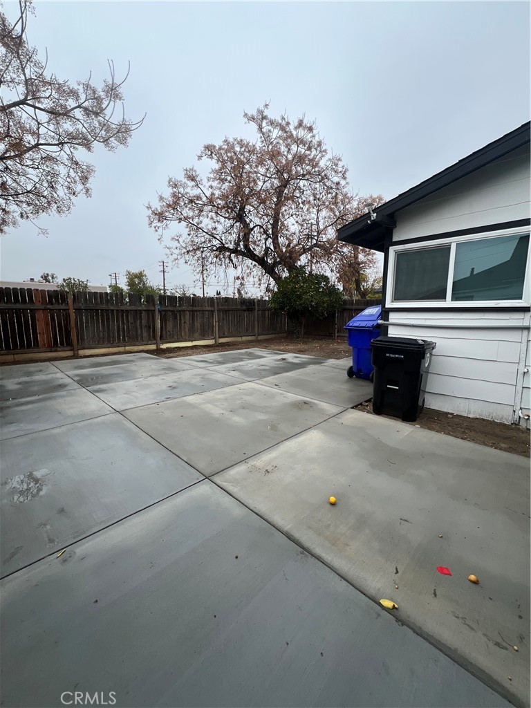 686 N Mountain View Avenue Property Photo 15