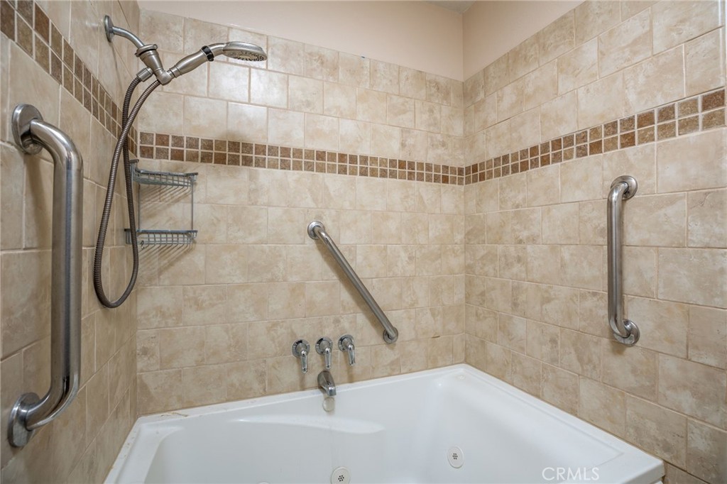 573 La Costa Drive Property Photo 18