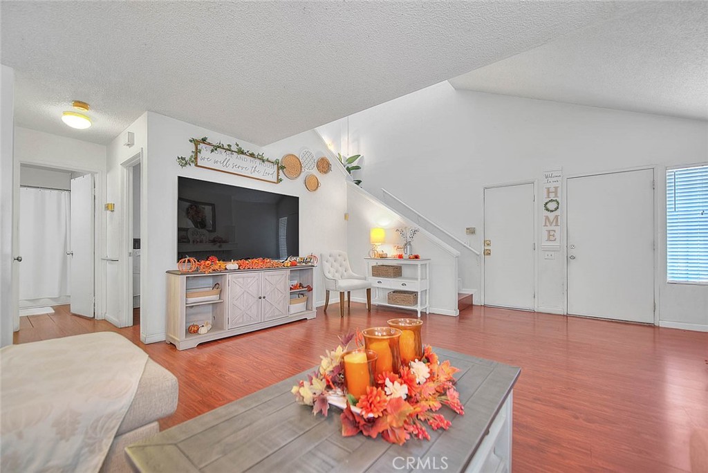 7980 Oleander Avenue Property Photo 7