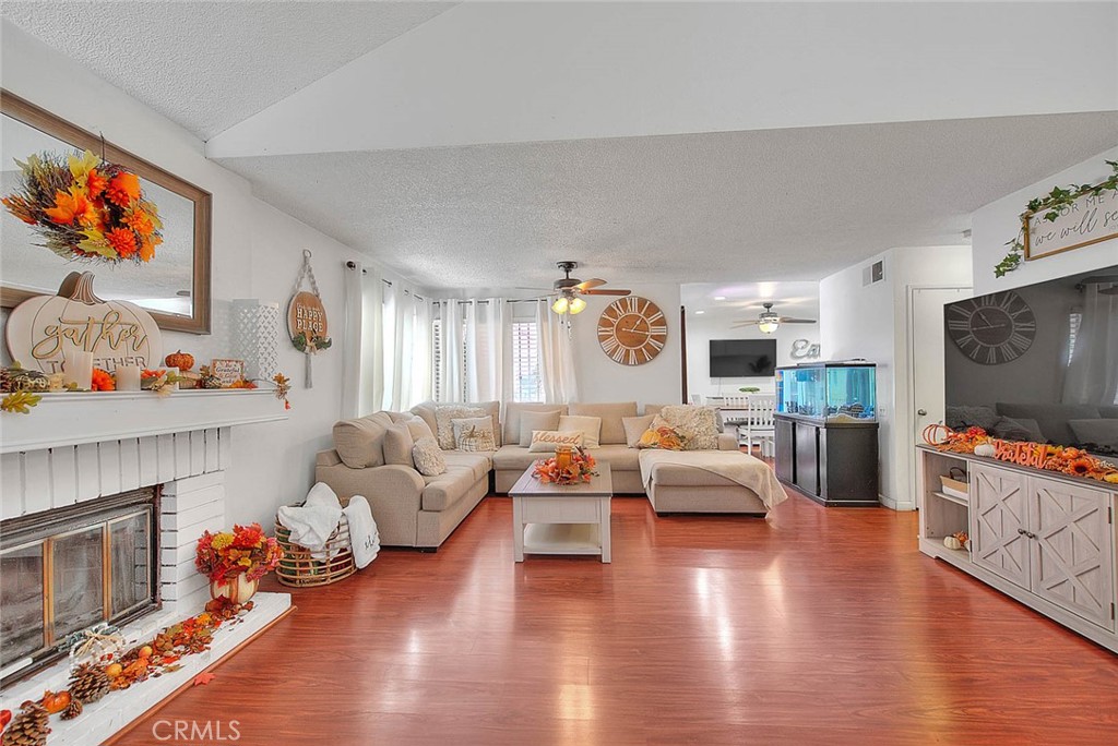 7980 Oleander Avenue Property Photo 10