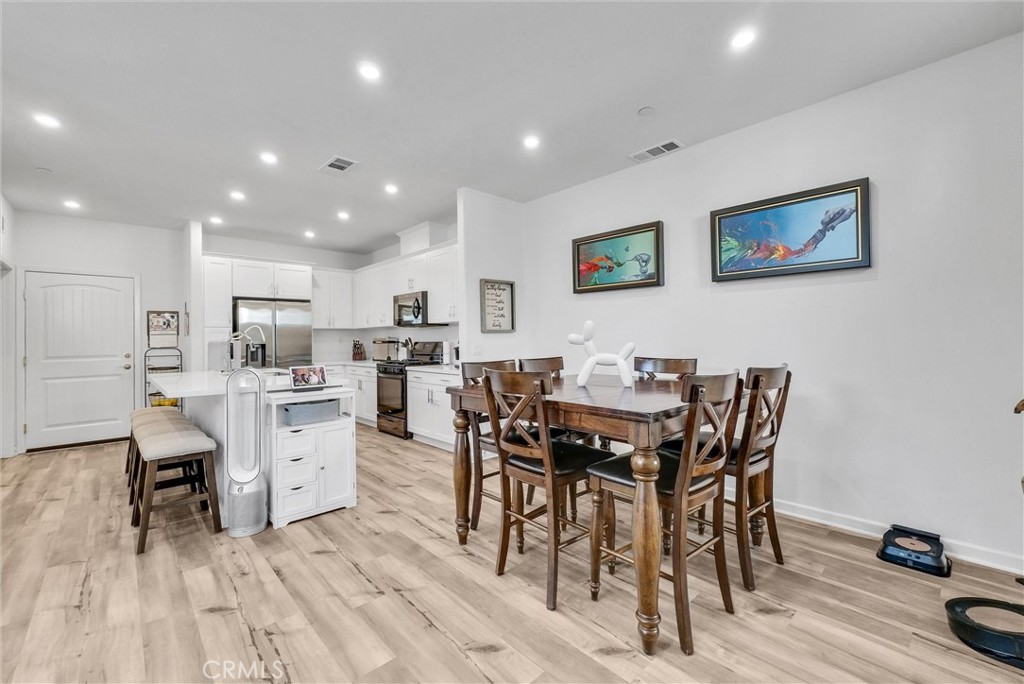 420 N Glenwood Avenue Property Photo 8