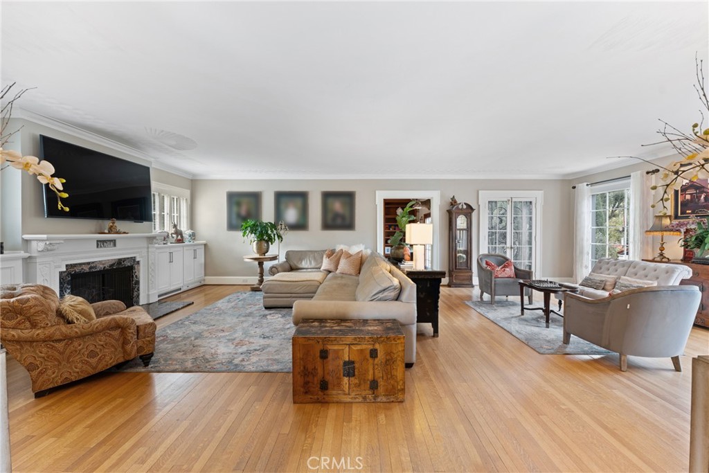 1205 W Highland Avenue Property Photo 9