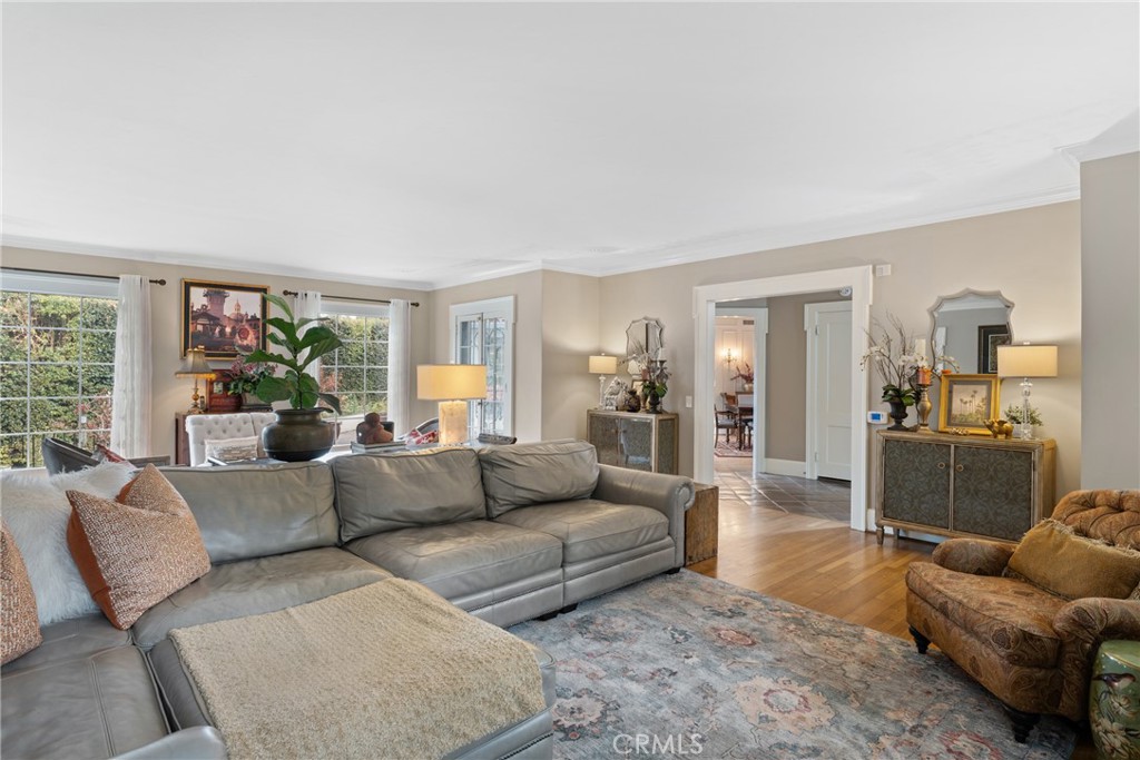 1205 W Highland Avenue Property Photo 10