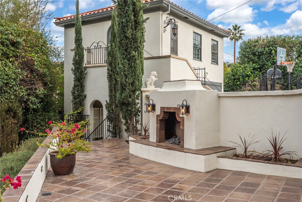 1205 W Highland Avenue Property Photo 43