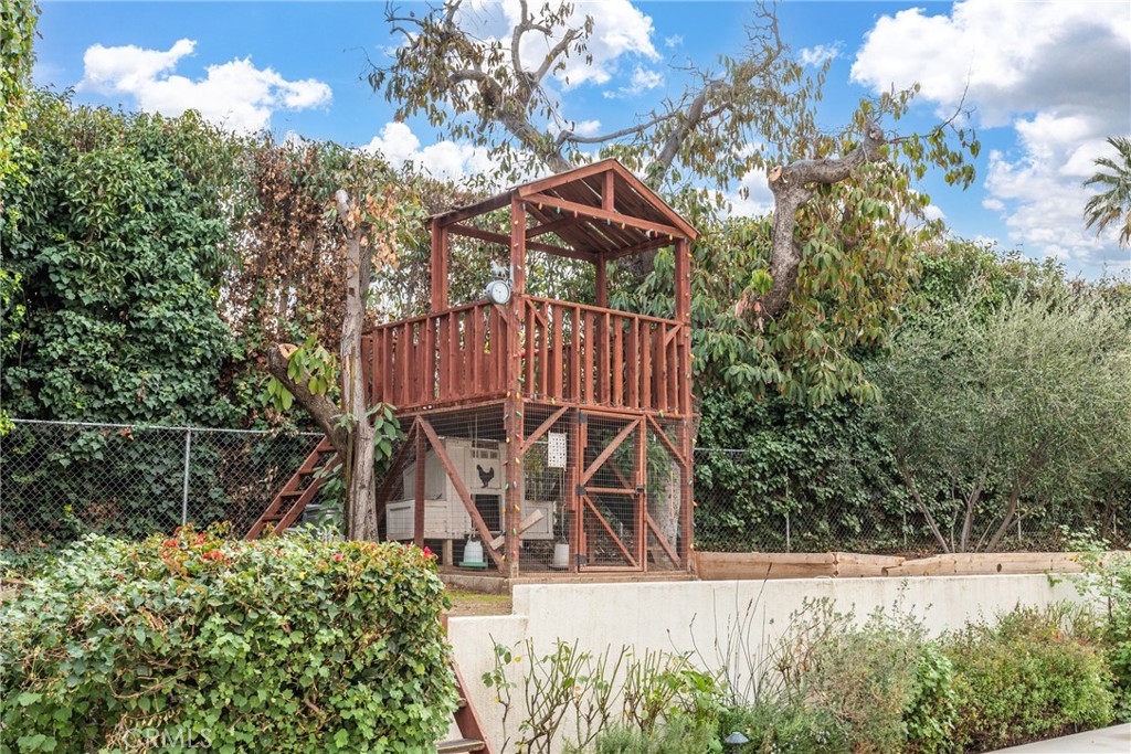 1205 W Highland Avenue Property Photo 45