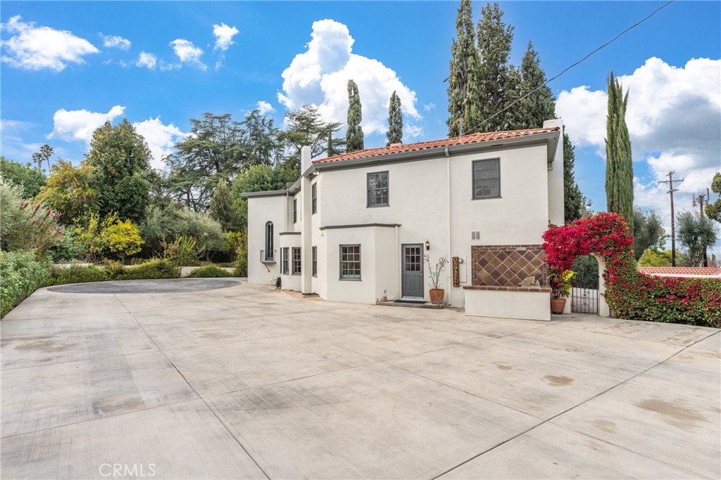 1205 W Highland Avenue Property Photo 46