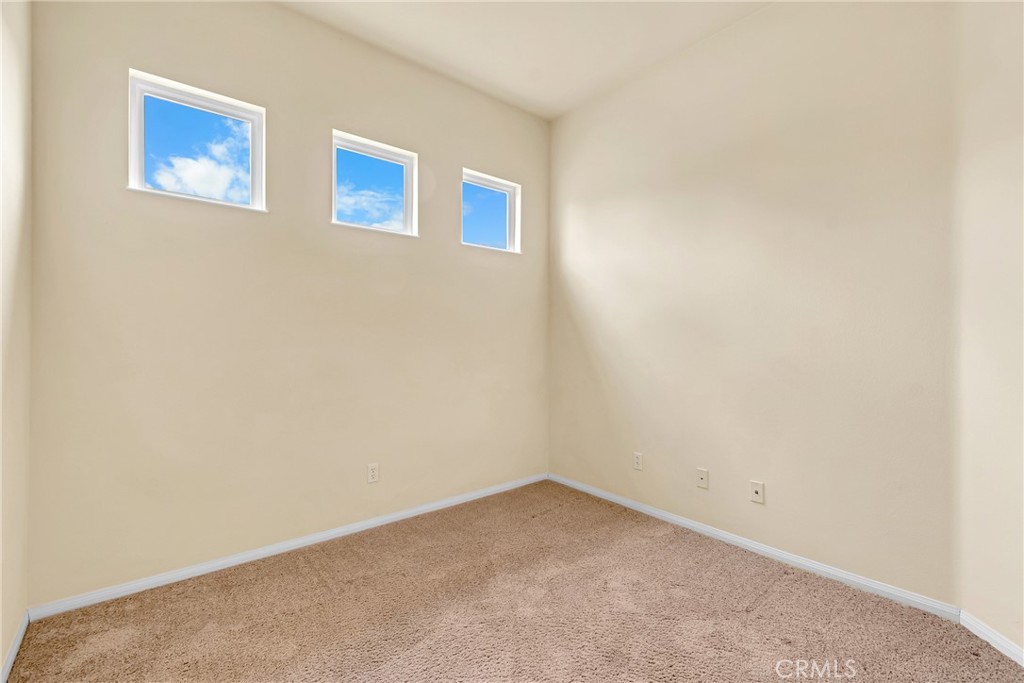 381 Brooklawn Drive Property Photo 15