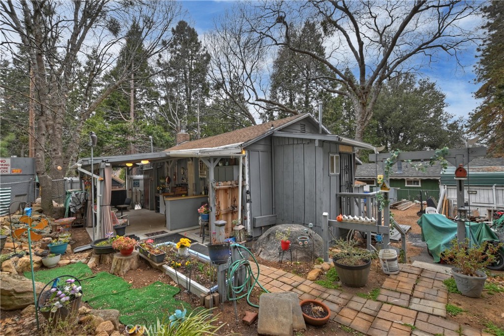 477 Pyramid Drive Property Photo 2