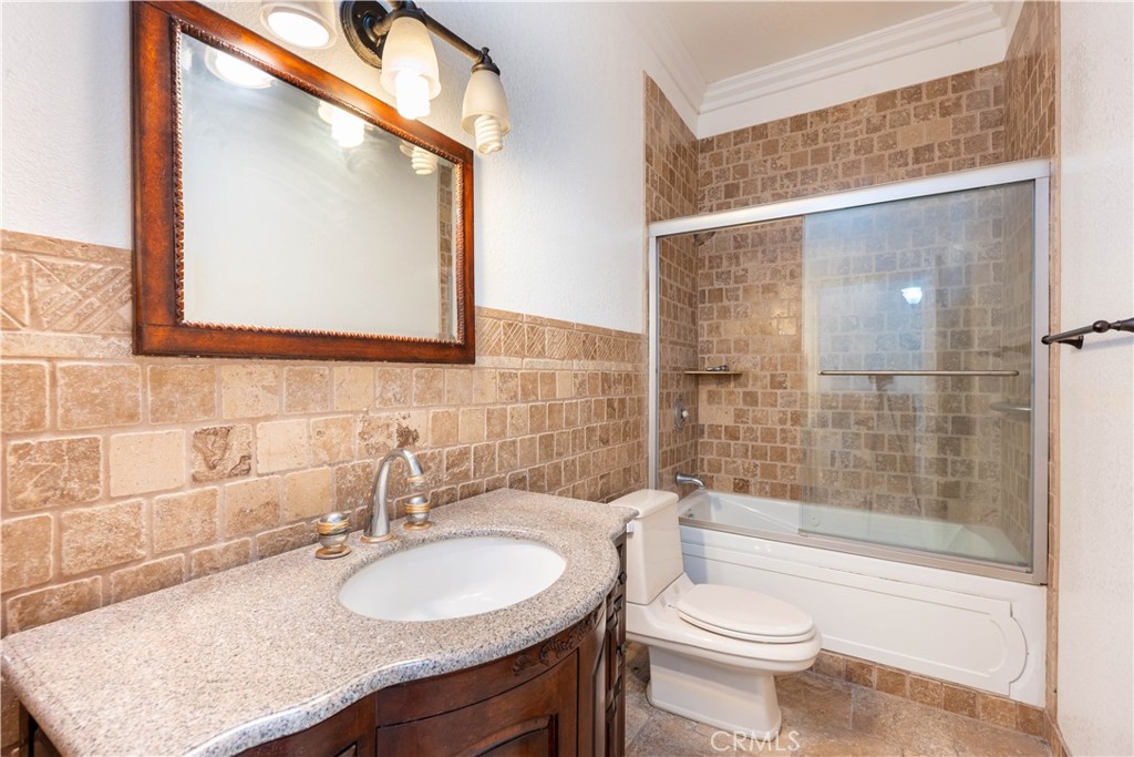 17788 Buckthorn Avenue Property Photo 25