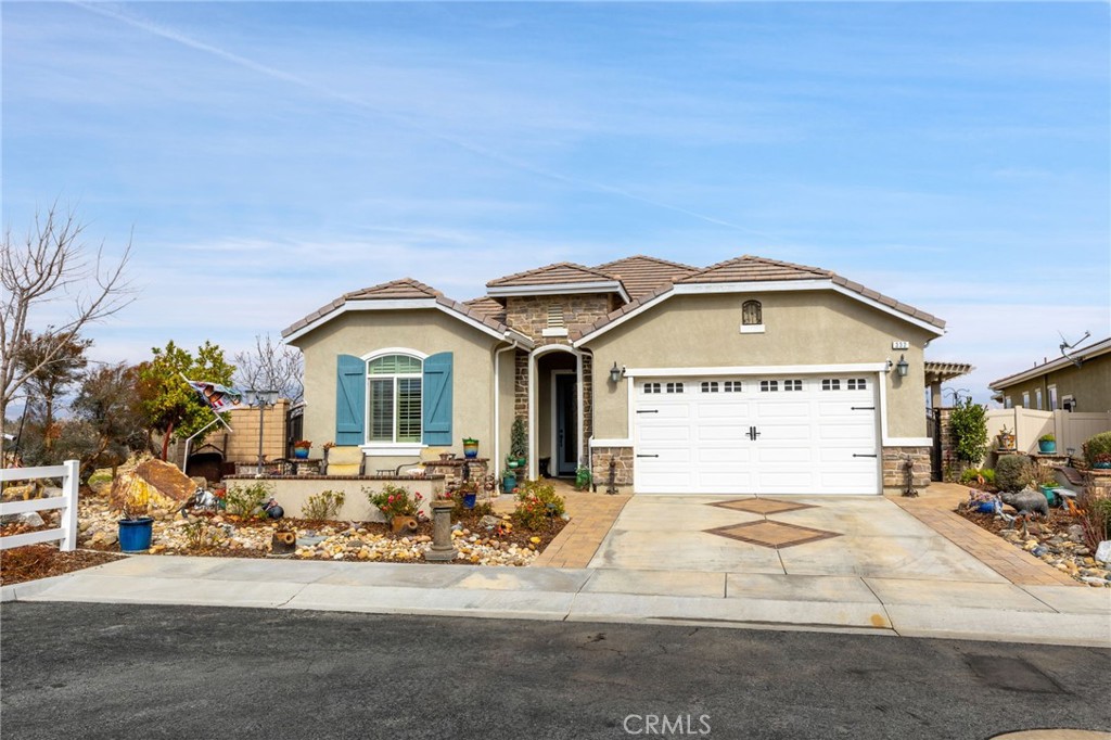 332 Mock Property Photo 1