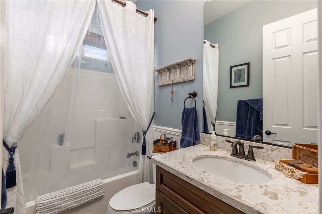 332 Mock Property Photo 16