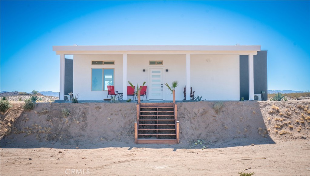 1175 Center Avenue Property Photo 1
