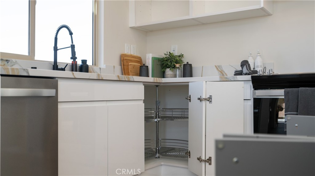 1175 Center Avenue Property Photo 25