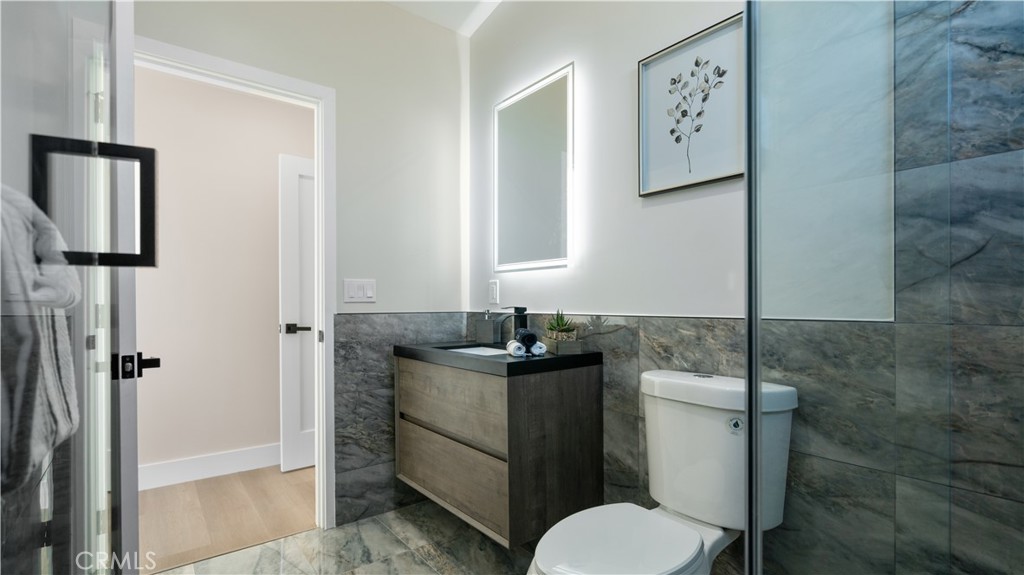 1175 Center Avenue Property Photo 39