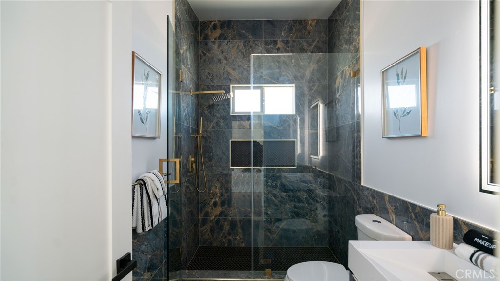 1175 Center Avenue Property Photo 42