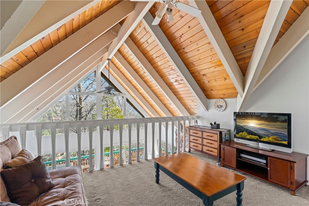 27463 Alpen Drive Property Photo 12