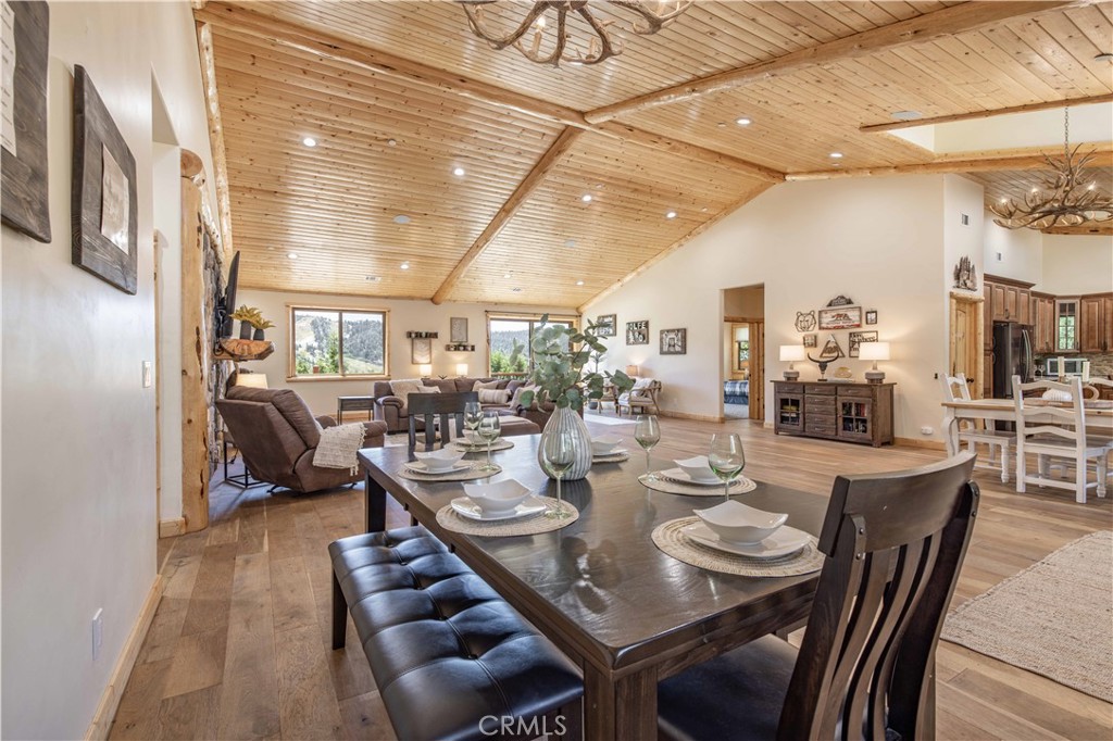 43625 Wolf Road Property Photo 4