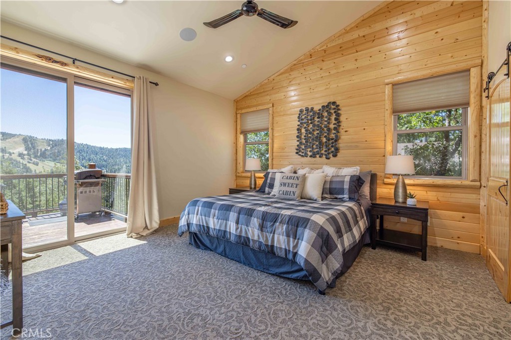 43625 Wolf Road Property Photo 6