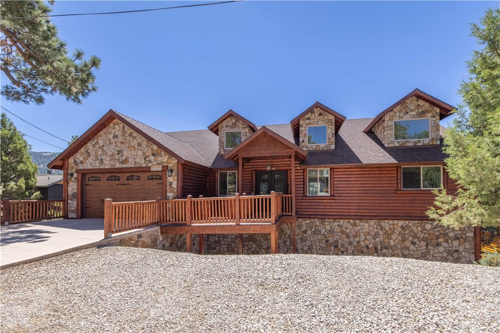 43625 Wolf Road Property Photo 10