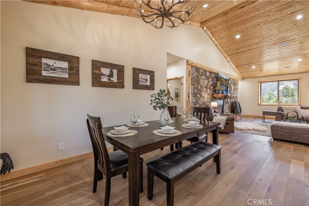 43625 Wolf Road Property Photo 21