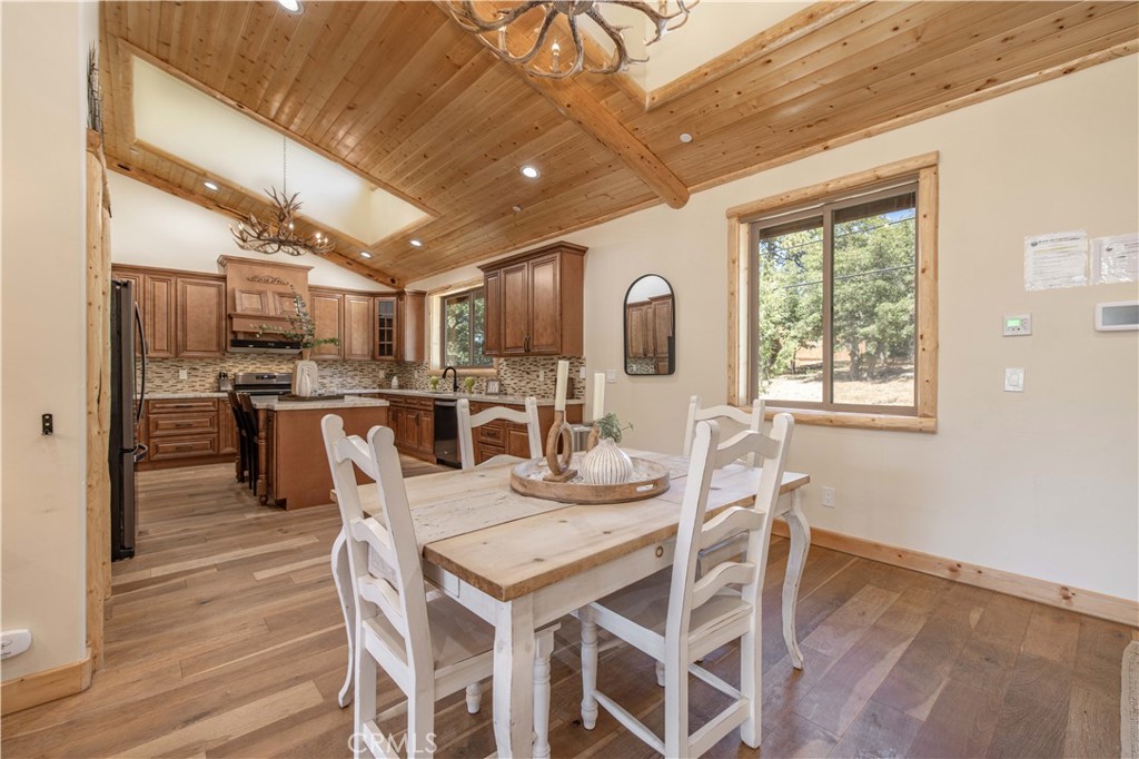 43625 Wolf Road Property Photo 22