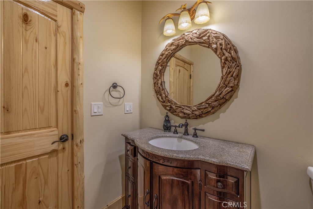 43625 Wolf Road Property Photo 29