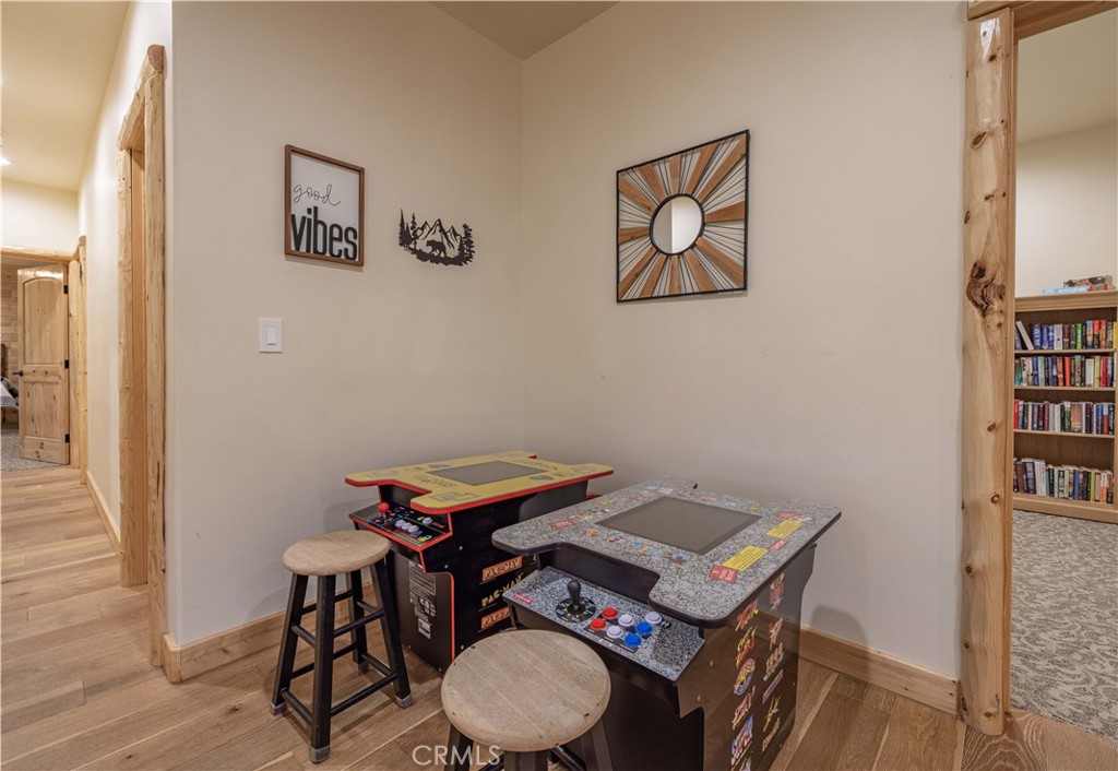 43625 Wolf Road Property Photo 33