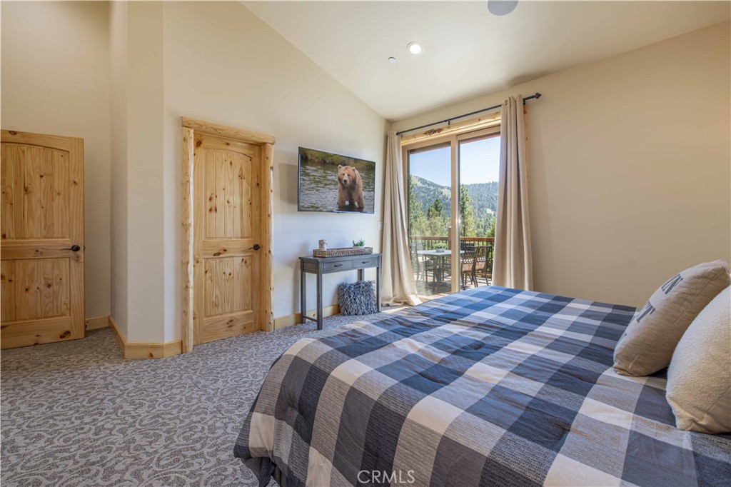 43625 Wolf Road Property Photo 43