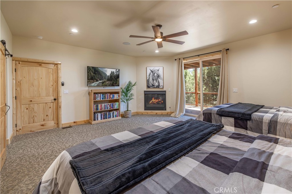 43625 Wolf Road Property Photo 49