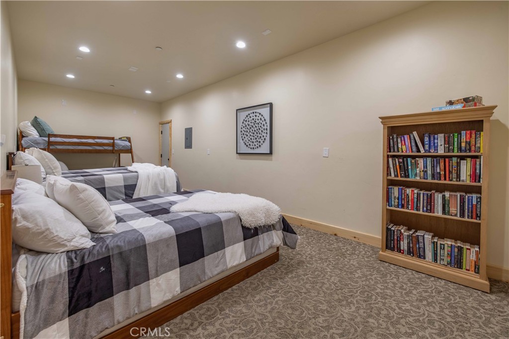 43625 Wolf Road Property Photo 56