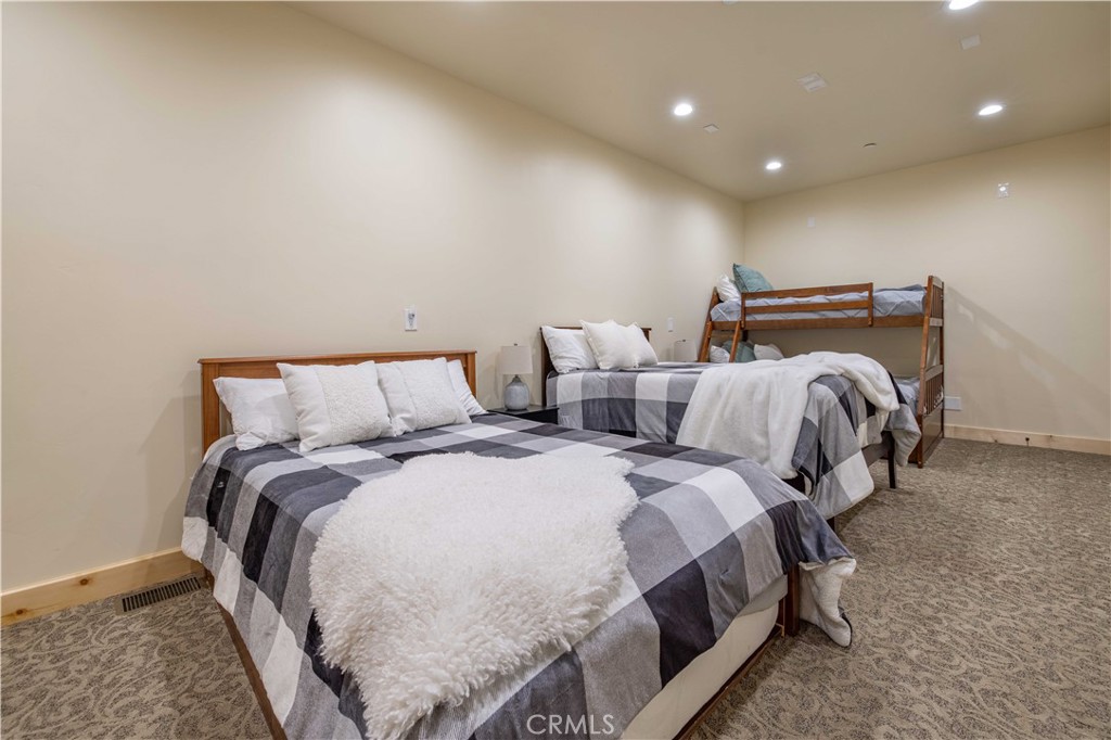 43625 Wolf Road Property Photo 57