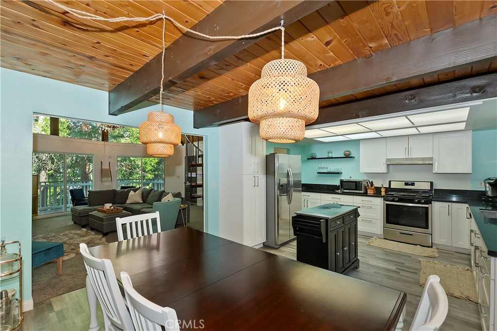 28597 Wabash Drive Property Photo 11