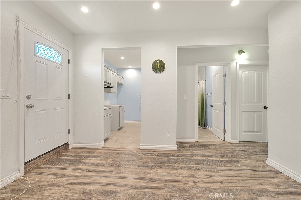 9279 Mango Avenue Property Photo 14