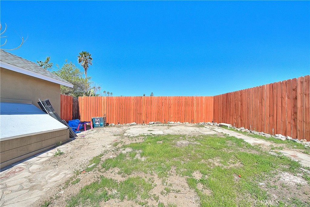 9279 Mango Avenue Property Photo 32