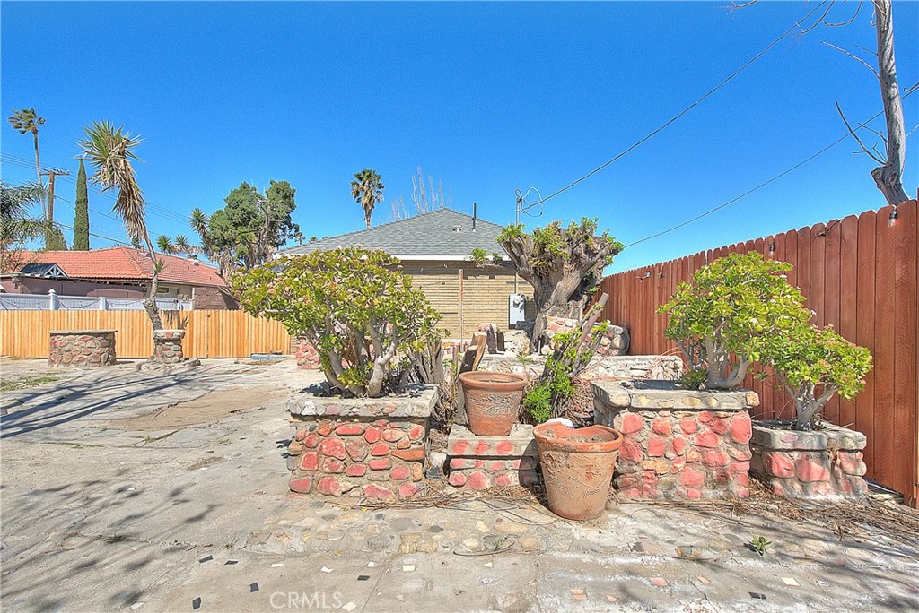 9279 Mango Avenue Property Photo 40