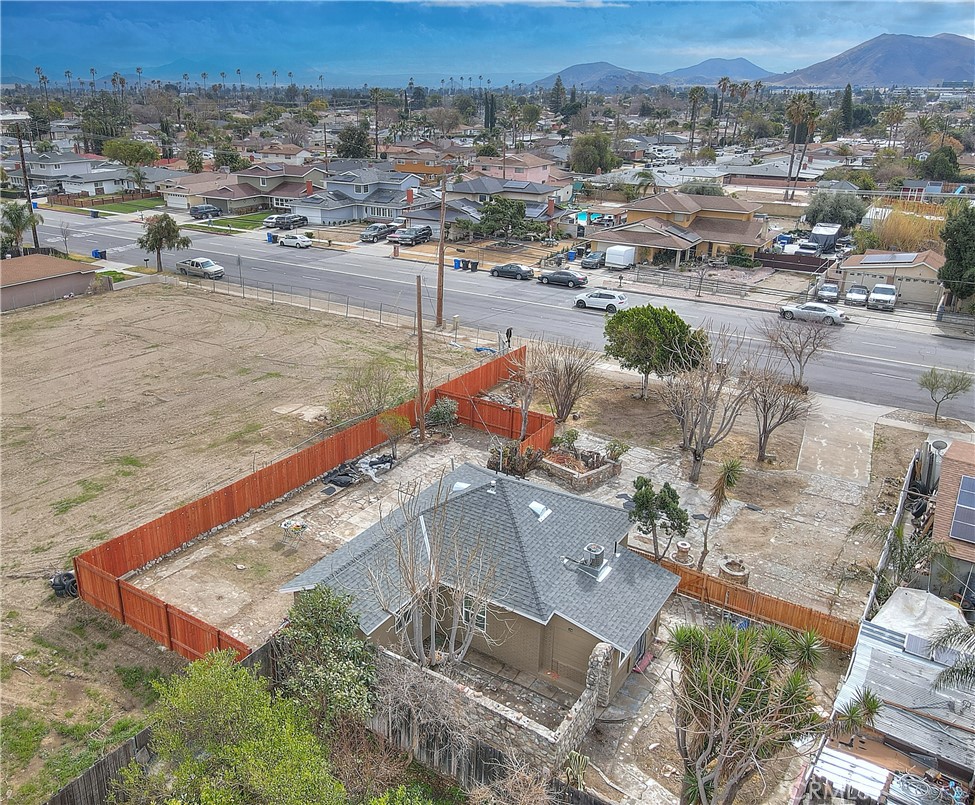9279 Mango Avenue Property Photo 49