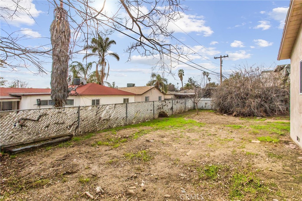 2447 Victoria Street Property Photo 43