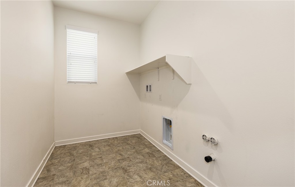 5799 Falcon Way Property Photo 15