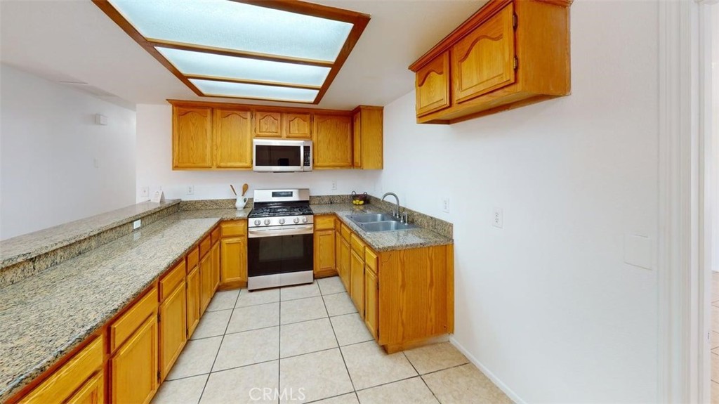 17916 Capri Street Property Photo 8