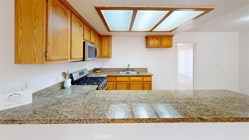 17916 Capri Street Property Photo 9