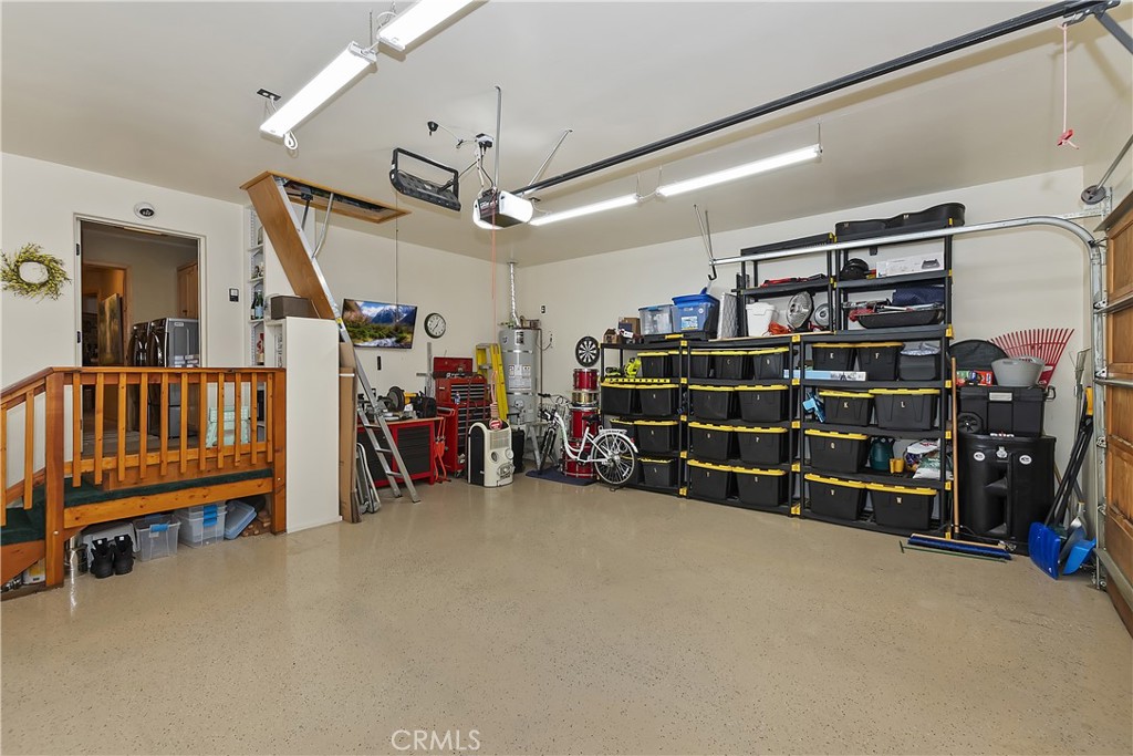 525 E Angeles Boulevard Property Photo 25