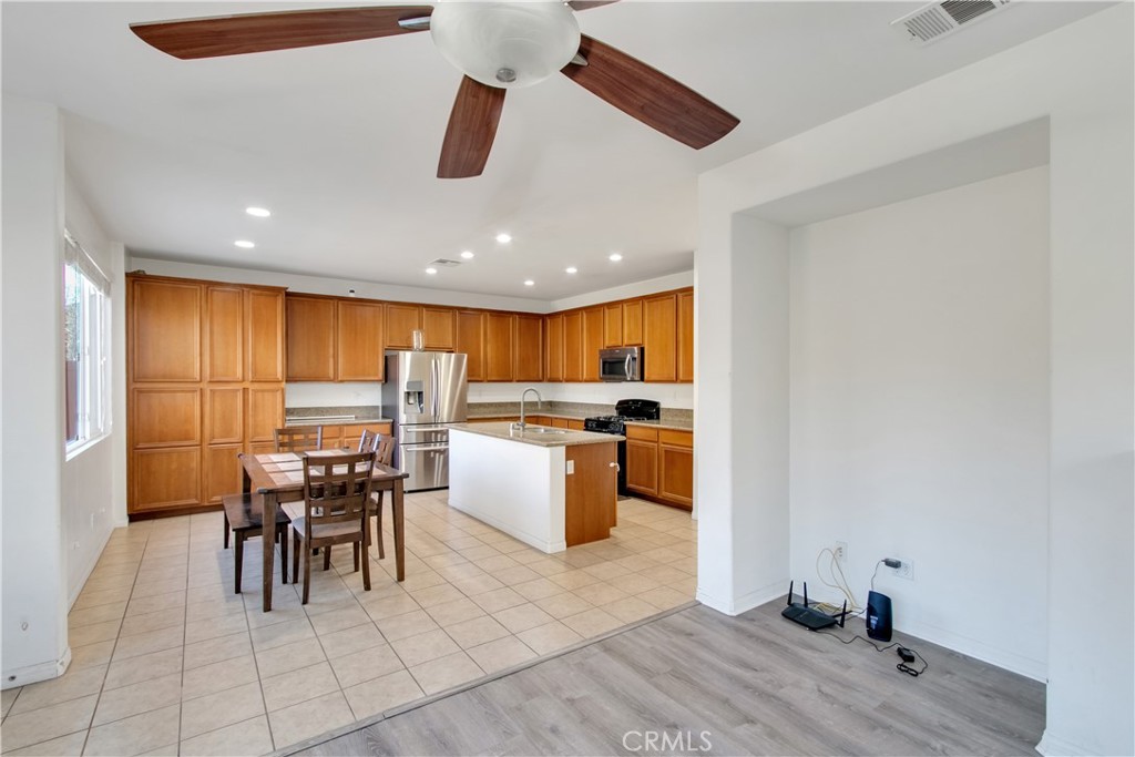 34020 Crenshaw Street Property Photo 9