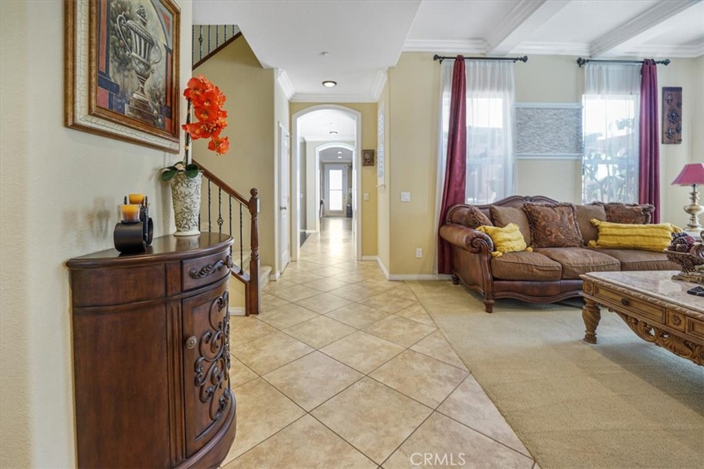 5003 Thornberry Way Property Photo 4