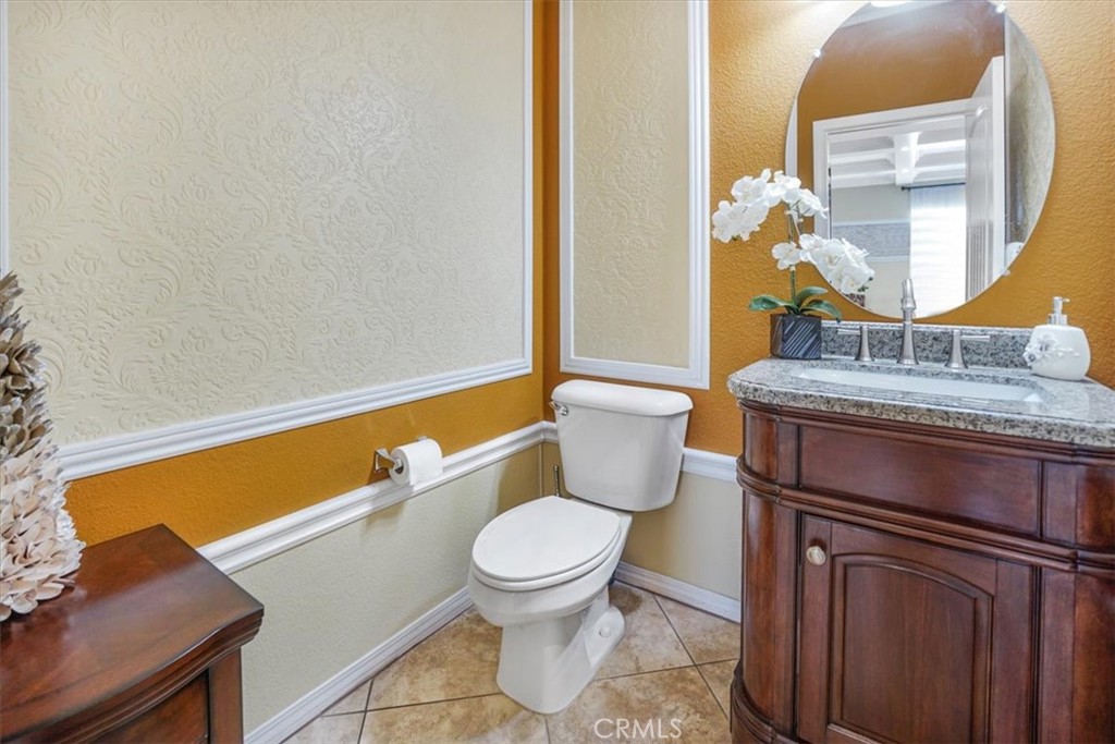 5003 Thornberry Way Property Photo 9