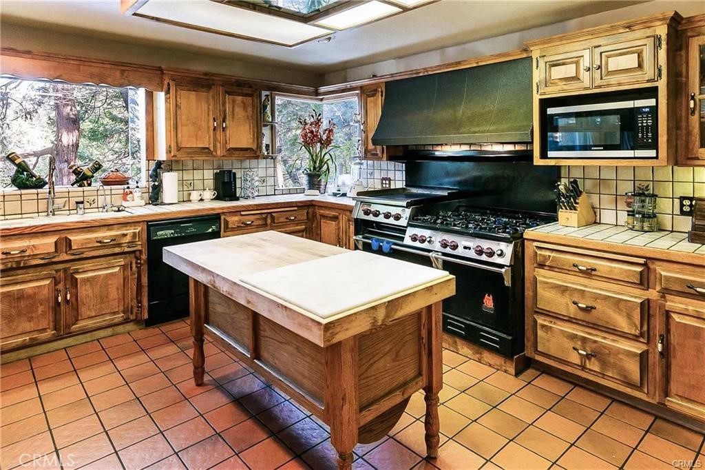 384 Primrose Circle Property Photo 10