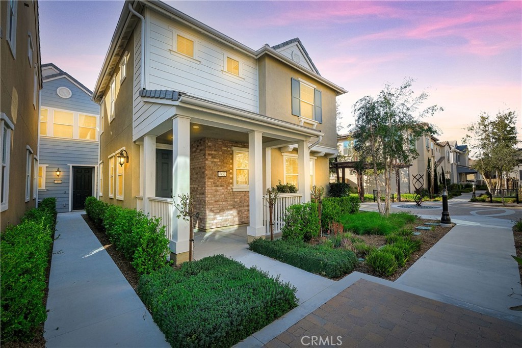 7452 Desert Holly Street Property Photo