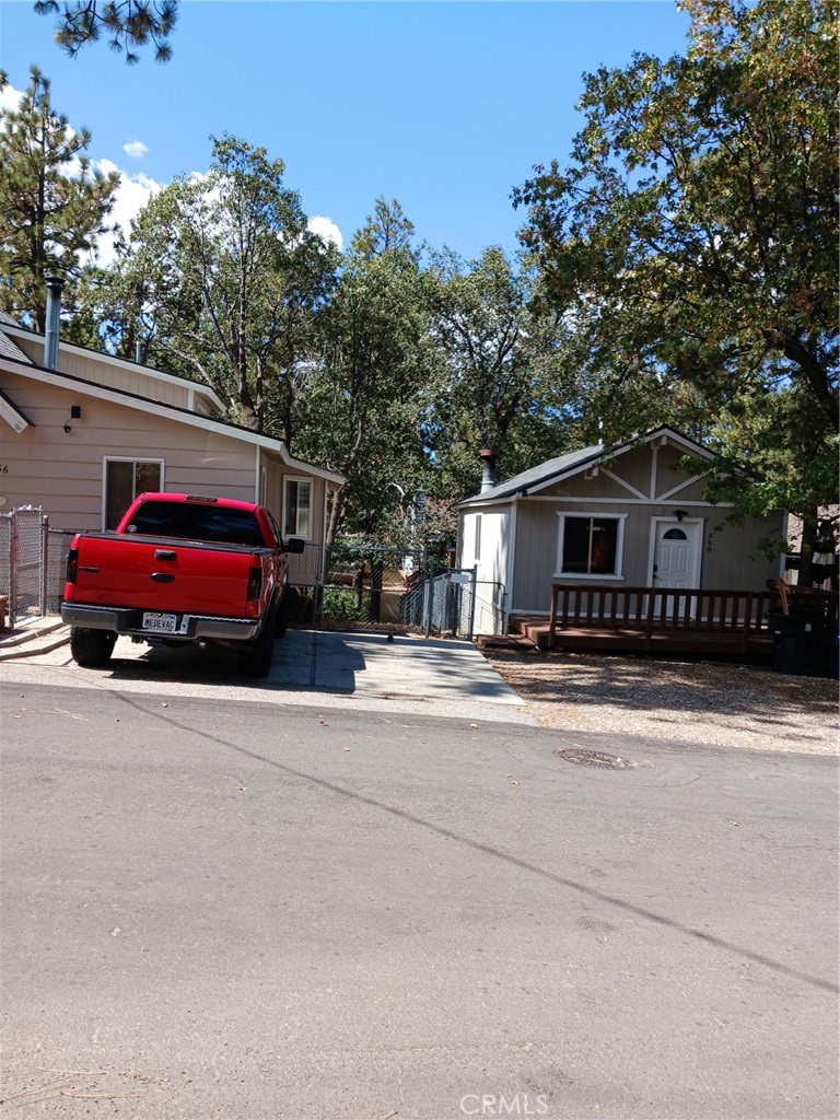 18 San Bernardino Avenue Property Photo 3