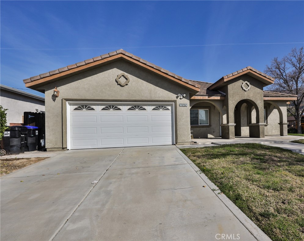 1232 E Ralston Avenue Property Photo