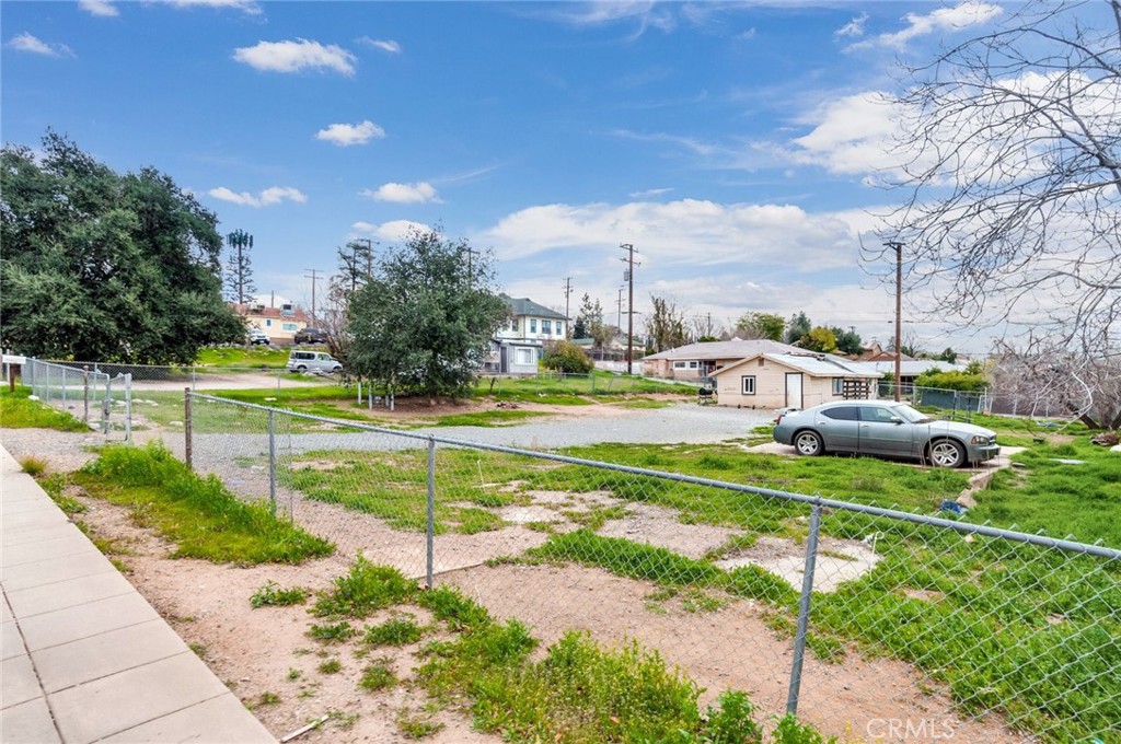 35261 Yucaipa Boulevard Property Photo 6