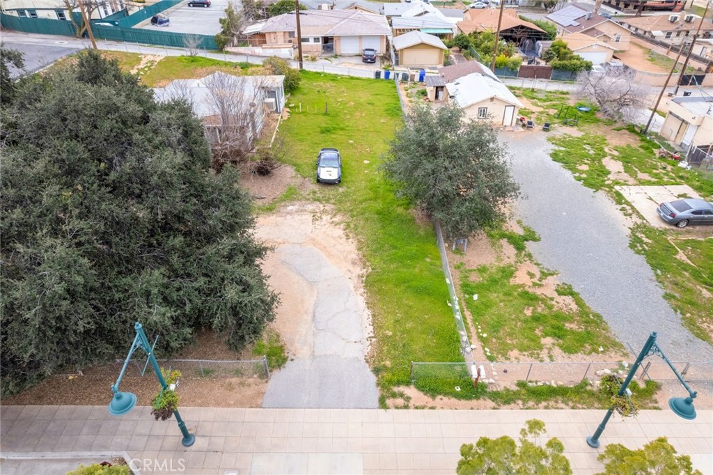 35261 Yucaipa Boulevard Property Photo 9